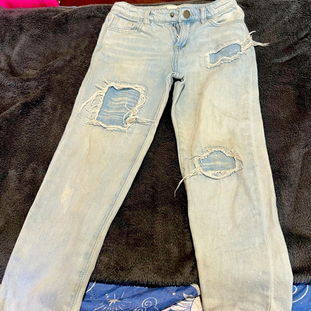 Size 6 ripped jeans for girls